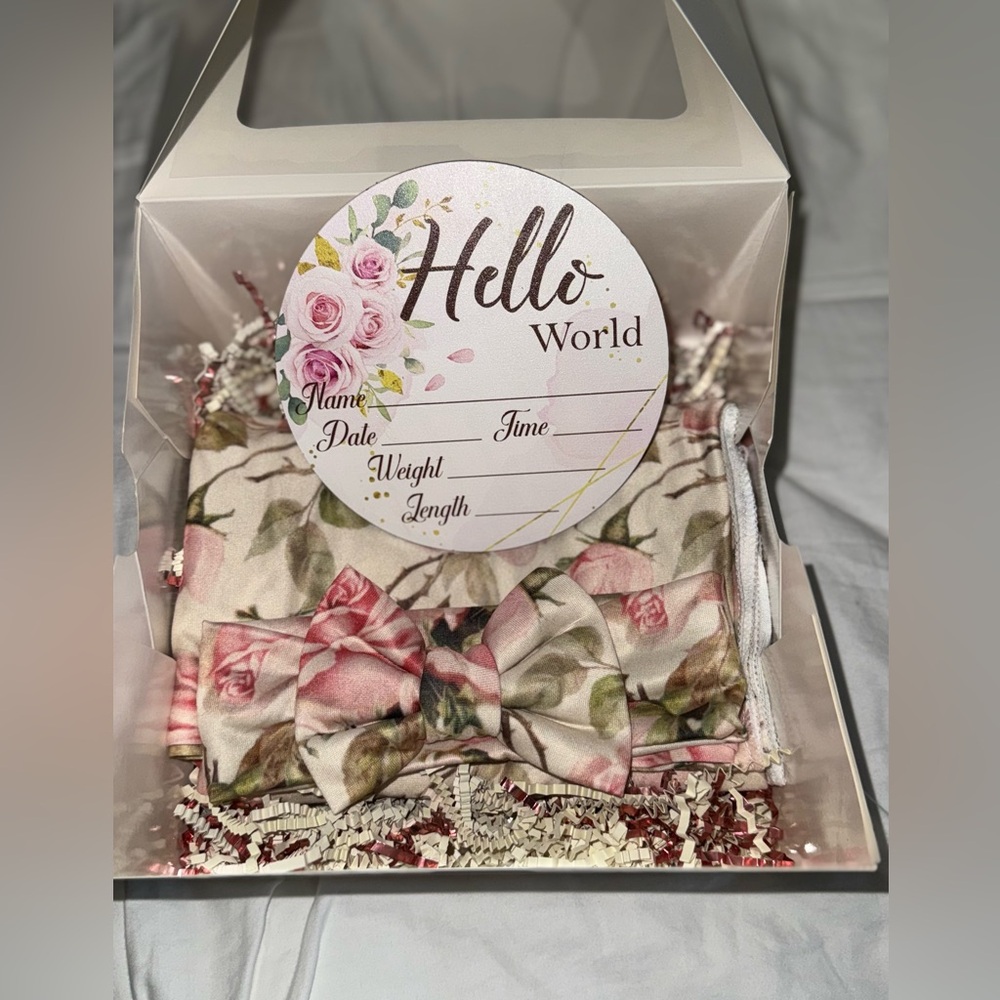 NIB Newborn Baby Girl Floral Swaddle Gift Set